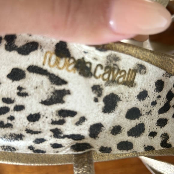 Lace up gold sandals with beaded flower and wood heels. - Picture 3 of 8